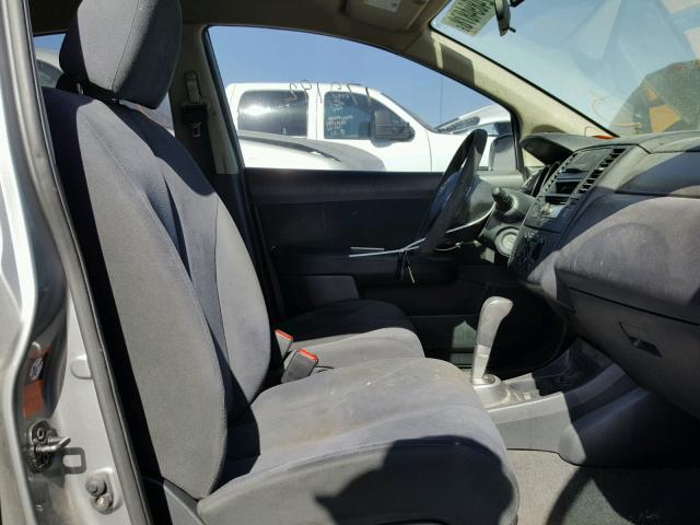 3N1BC13E39L393931 - 2009 NISSAN VERSA S GRAY photo 5