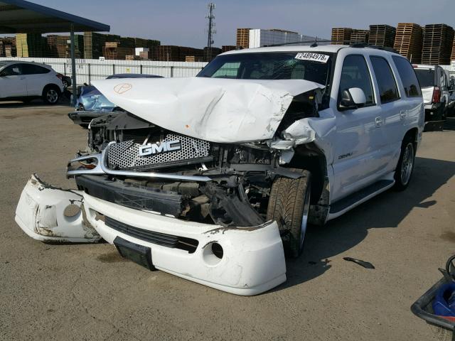 1GKEK63U24J275729 - 2004 GMC YUKON DENA WHITE photo 2