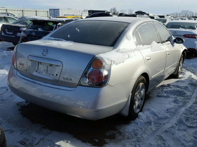 1N4AL11D14C156349 - 2004 NISSAN ALTIMA BAS SILVER photo 4