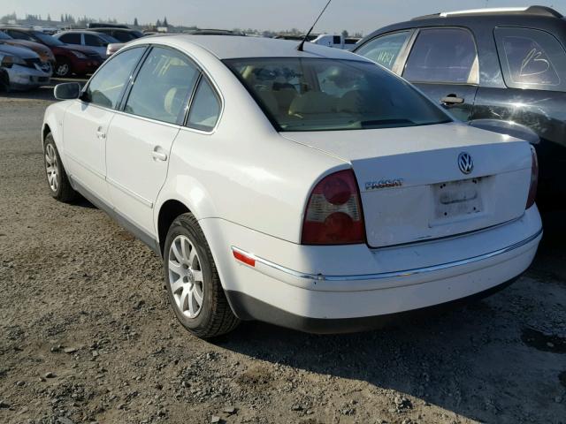 WVWPD63B63P287262 - 2003 VOLKSWAGEN PASSAT GLS WHITE photo 3