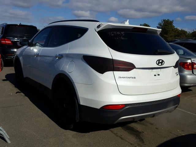 5XYZUDLB8GG314242 - 2016 HYUNDAI SANTA FE S WHITE photo 3