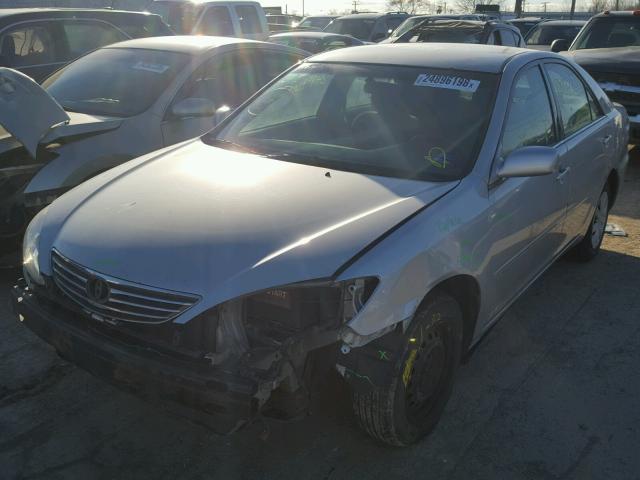 4T1BE32K35U087379 - 2005 TOYOTA CAMRY LE GRAY photo 2