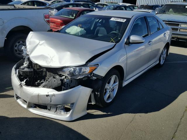 4T1BF1FK5DU696483 - 2013 TOYOTA CAMRY L SILVER photo 2