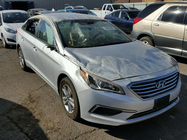 5NPE24AF9HH575738 - 2017 HYUNDAI SONATA SE SILVER photo 1