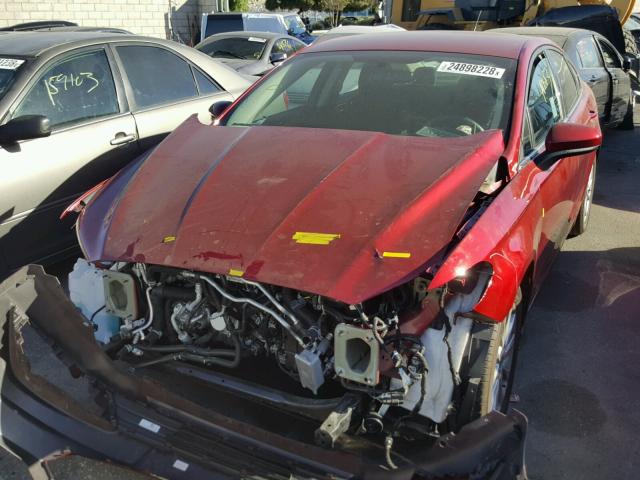 3FA6P0HD2HR276436 - 2017 FORD FUSION SE RED photo 2