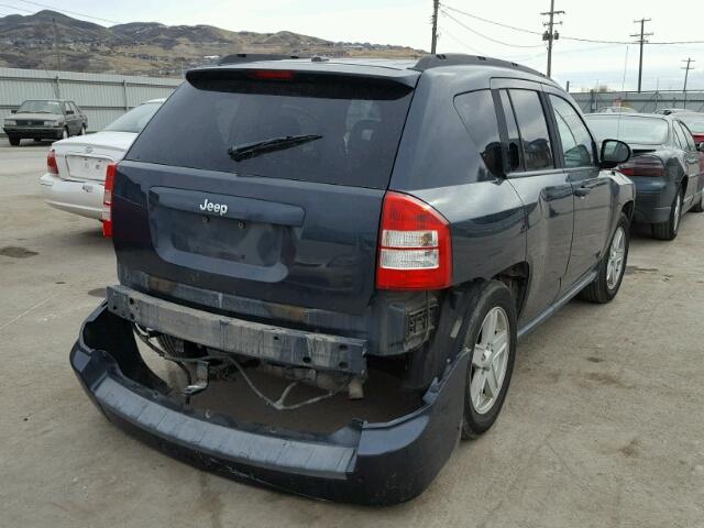 1J8FT47W17D143196 - 2007 JEEP COMPASS GRAY photo 4