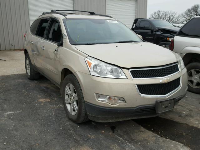 1GNLVFED0AS135036 - 2010 CHEVROLET TRAVERSE L SILVER photo 1