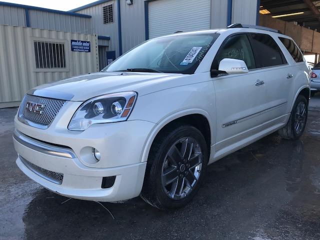 1GKKRTED3CJ170657 - 2012 GMC ACADIA DEN WHITE photo 2