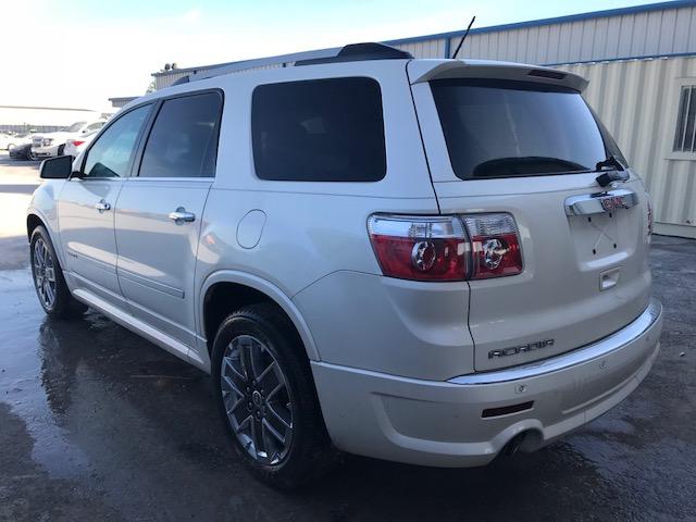 1GKKRTED3CJ170657 - 2012 GMC ACADIA DEN WHITE photo 3