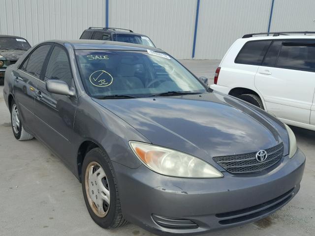 4T1BE32K72U603920 - 2002 TOYOTA CAMRY LE GRAY photo 1