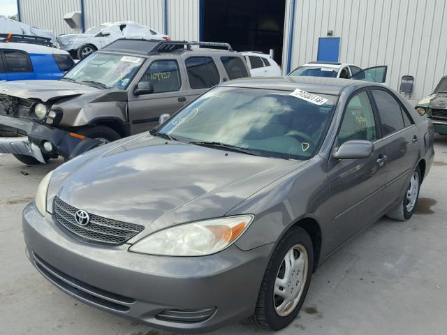 4T1BE32K72U603920 - 2002 TOYOTA CAMRY LE GRAY photo 2