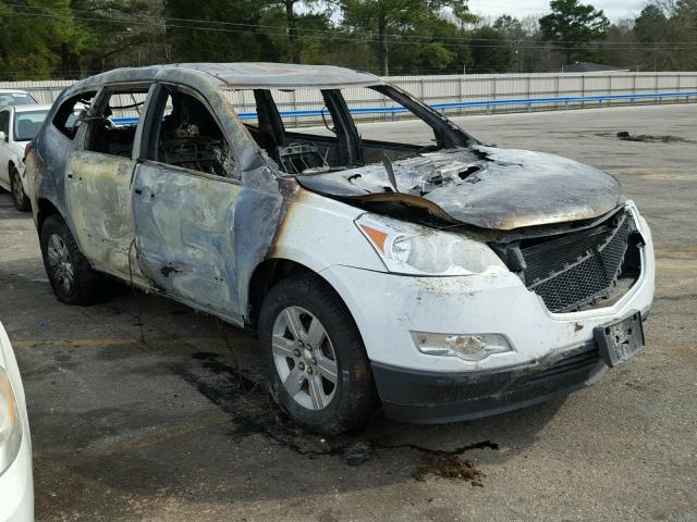 1GNLRFED0AS115633 - 2010 CHEVROLET TRAVERSE L WHITE photo 1