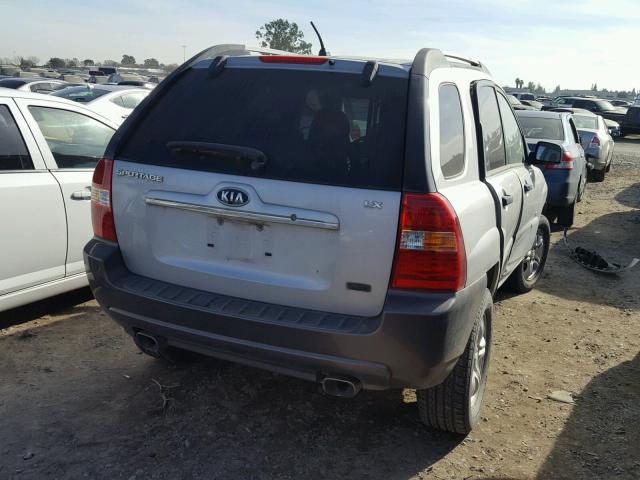 KNDJE723277373421 - 2007 KIA SPORTAGE E SILVER photo 4