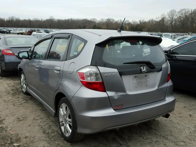 JHMGE884X9S010654 - 2009 HONDA FIT SPORT SILVER photo 3