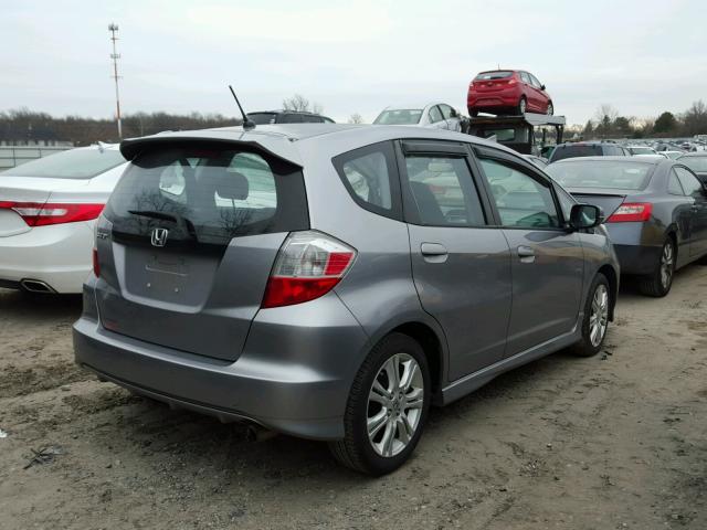 JHMGE884X9S010654 - 2009 HONDA FIT SPORT SILVER photo 4