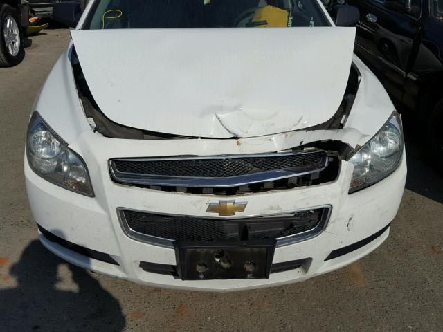 1G1ZB5E15BF236703 - 2011 CHEVROLET MALIBU LS თეთრი ფოტო 7
