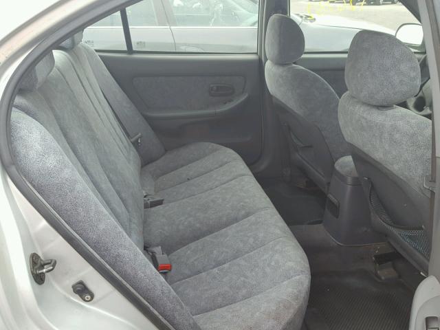 KMHDN45D21U060857 - 2001 HYUNDAI ELANTRA GL SILVER photo 6