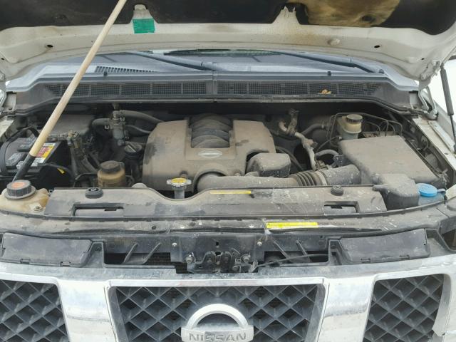 1N6AA06AX4N557330 - 2004 NISSAN TITAN XE WHITE photo 7