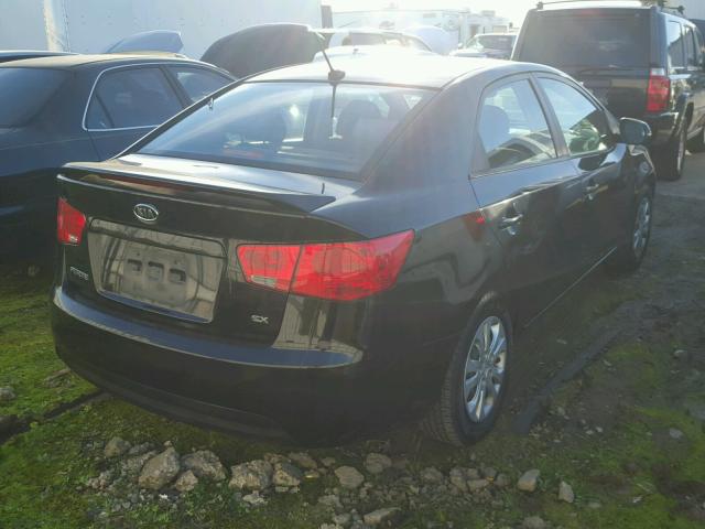 KNAFU4A22B5455943 - 2011 KIA FORTE EX BLACK photo 4