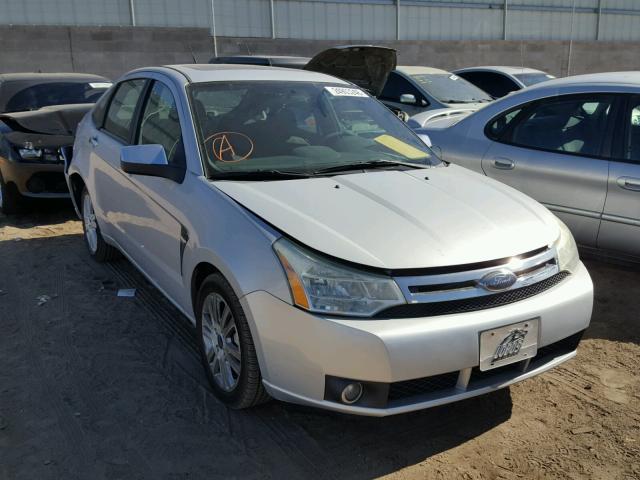 1FAHP35N68W292742 - 2008 FORD FOCUS SE SILVER photo 1