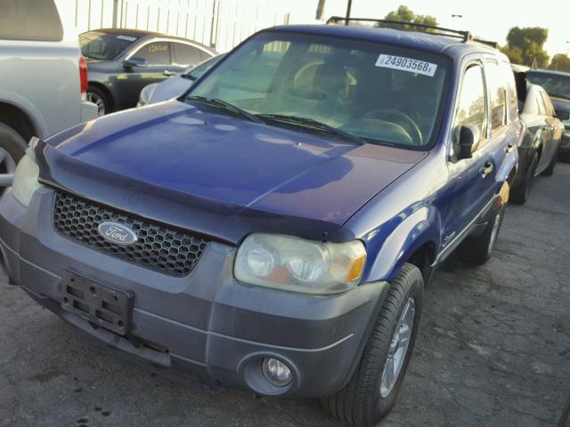 1FMCU95H05KB64604 - 2005 FORD ESCAPE HEV BLUE photo 2