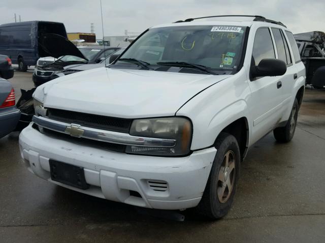 1GNDS13S262263352 - 2006 CHEVROLET TRAILBLAZE WHITE photo 2