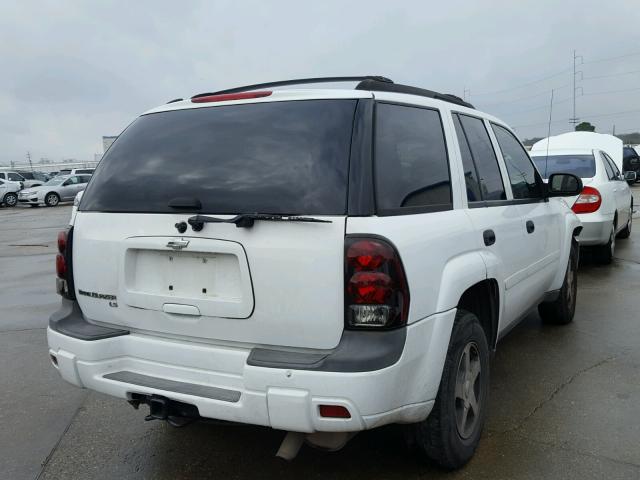 1GNDS13S262263352 - 2006 CHEVROLET TRAILBLAZE WHITE photo 4