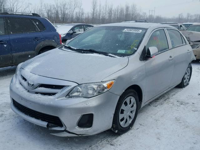 2T1BU4EE6DC037994 - 2013 TOYOTA COROLLA BA GRAY photo 2