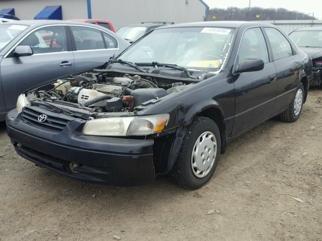 4T1BG22K7XU613536 - 1999 TOYOTA CAMRY CE BLACK photo 2