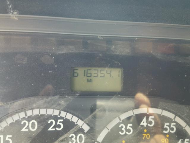 1FUJGLDR1BSAZ6640 - 2011 FREIGHTLINER CASCADIA 1 WHITE photo 8