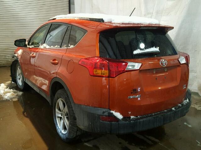 2T3RFREV1FW282801 - 2015 TOYOTA RAV4 XLE ORANGE photo 3