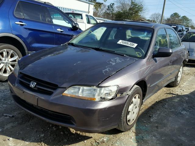 1HGCG5646XA027659 - 1999 HONDA ACCORD LX GRAY photo 2