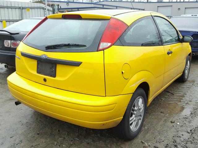 1FAFP31N67W113899 - 2007 FORD FOCUS ZX3 YELLOW photo 4