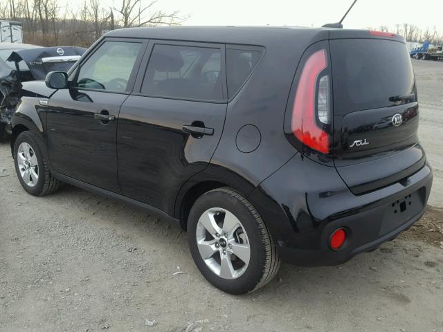 KNDJN2A27H7444478 - 2017 KIA SOUL BLACK photo 3