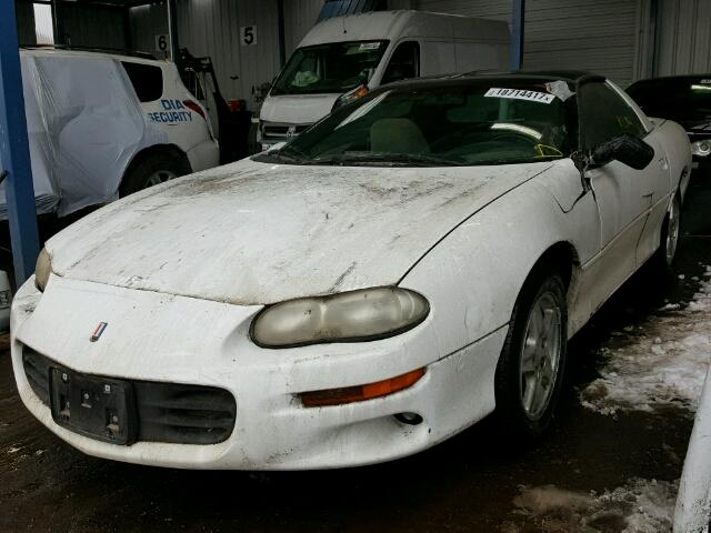 2G1FP22K7X2120556 - 1999 CHEVROLET CAMARO WHITE photo 2