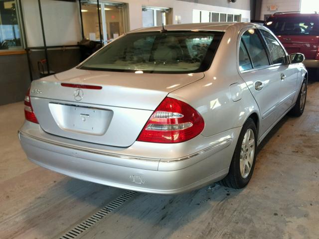 WDBUF65J43A163493 - 2003 MERCEDES-BENZ E 320 SILVER photo 4