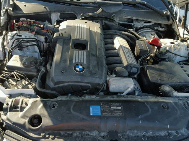 WBANV1C58AC158362 - 2010 BMW 528 XI WHITE photo 7