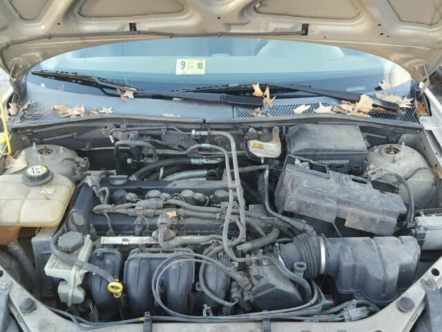 1FAHP34N86W141447 - 2006 FORD FOCUS ZX4 TAN photo 7