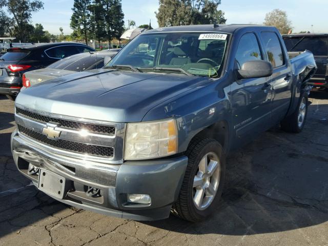 2GCEC13J971511275 - 2007 CHEVROLET SILVERADO GREEN photo 2