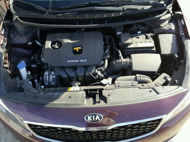 3KPFK4A75HE070457 - 2017 KIA FORTE LX PURPLE photo 7