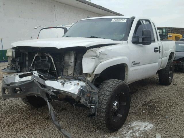 1GCHK23113F218804 - 2003 CHEVROLET SILVERADO WHITE photo 2