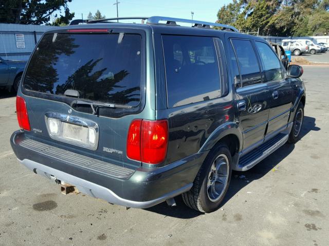 5LMEU27A2YLJ17411 - 2000 LINCOLN NAVIGATOR GREEN photo 4