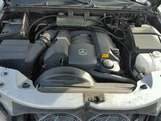 4JGAB54EXYA202749 - 2000 MERCEDES-BENZ ML 320 SILVER photo 7