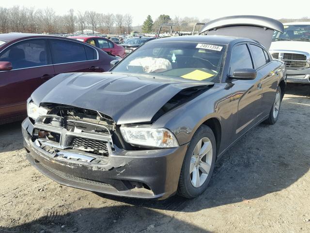 2C3CDXBGXDH591738 - 2013 DODGE CHARGER SE GRAY photo 2