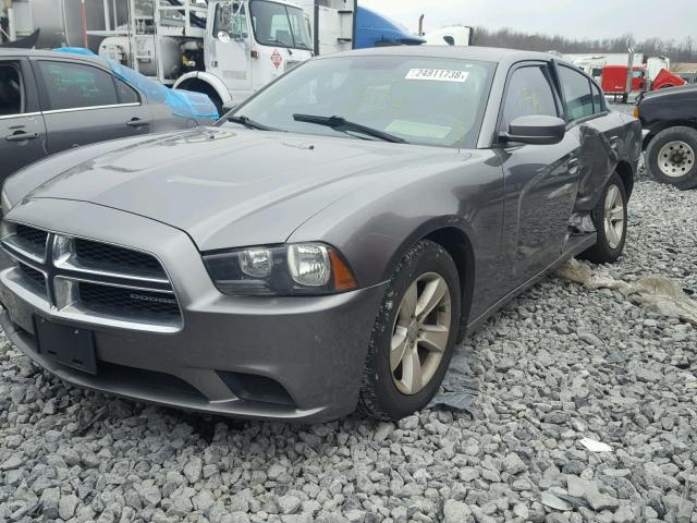 2B3CL3CG5BH607428 - 2011 DODGE CHARGER GRAY photo 2