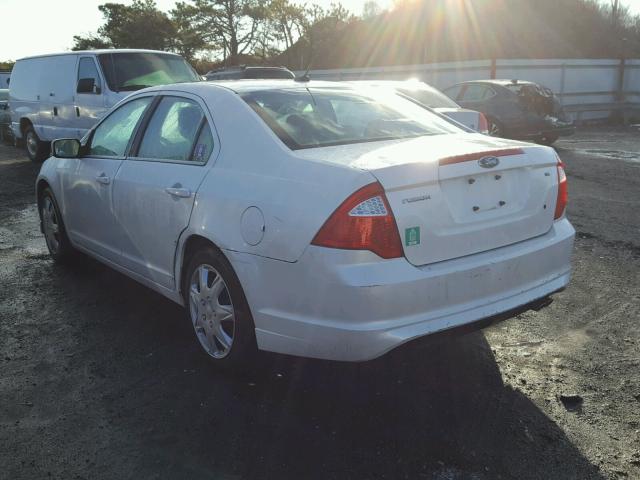 3FAHP0HA3AR211311 - 2010 FORD FUSION SE WHITE photo 3