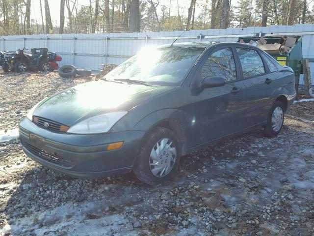 1FAFP33P81W213024 - 2001 FORD FOCUS LX GREEN photo 2