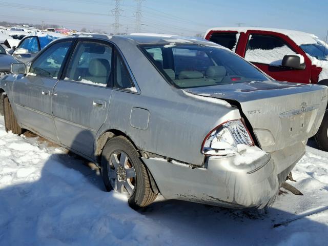 4T1BF28B82U198343 - 2002 TOYOTA AVALON XL SILVER photo 3