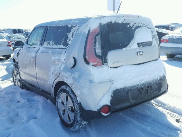 KNDJN2A22G7844849 - 2016 KIA SOUL SILVER photo 3