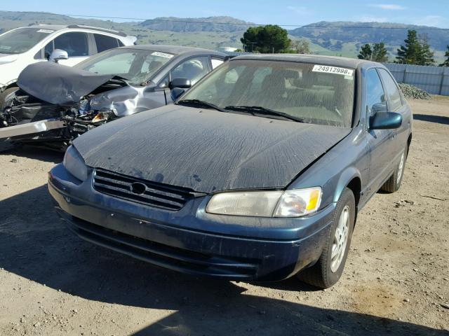 4T1BF22K6VU916081 - 1997 TOYOTA CAMRY CE GREEN photo 2